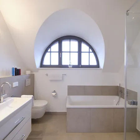 Villa Reetland Am - Luxus Reetdachvilla Mit 3 Schlafzimmern, Sauna Und Kamin H07 Dranske